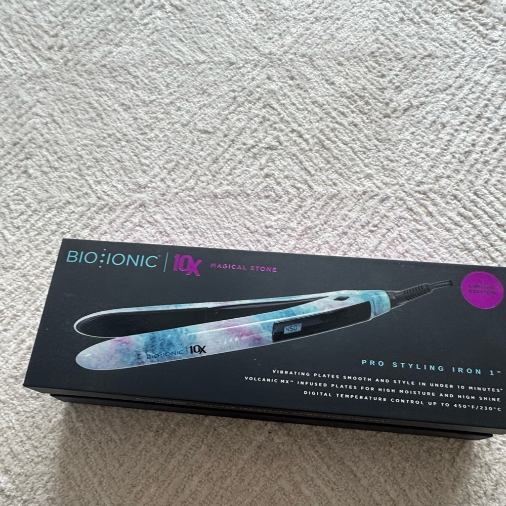 Bio Ionic 10X Pro Styling Iron - Multicolor